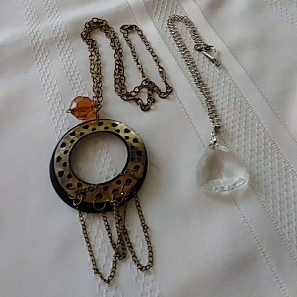 2 Vintage necklaces